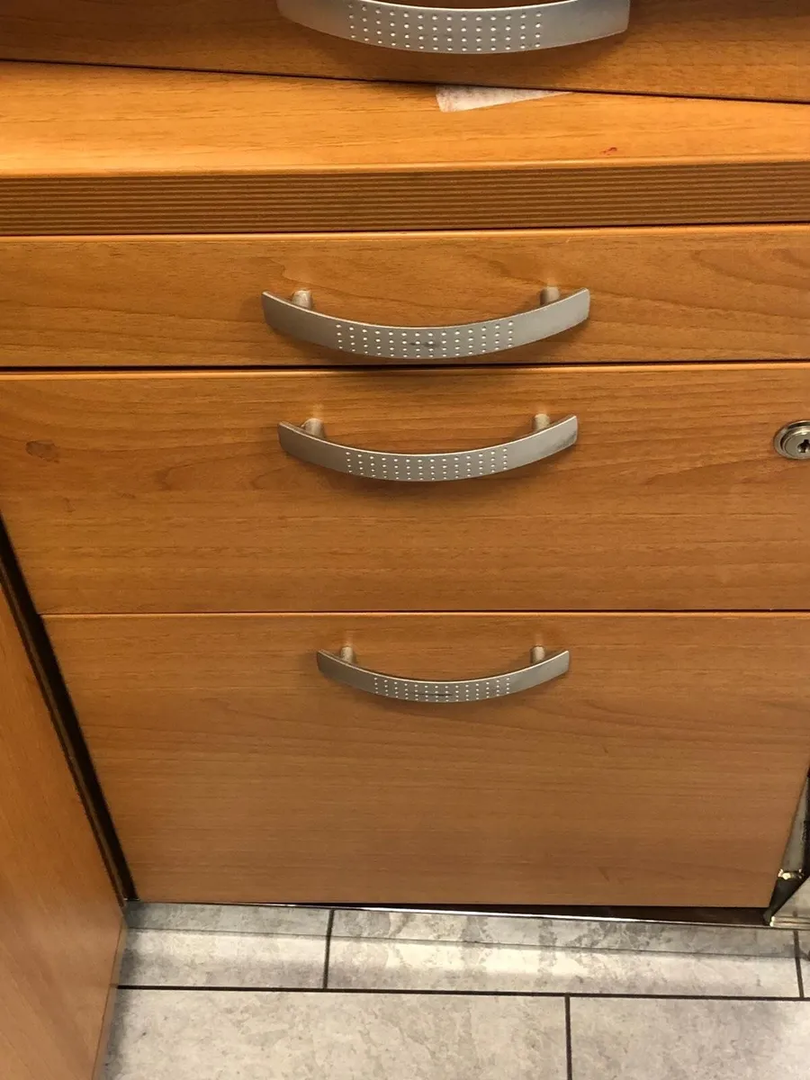 Office Furniture - Image 3