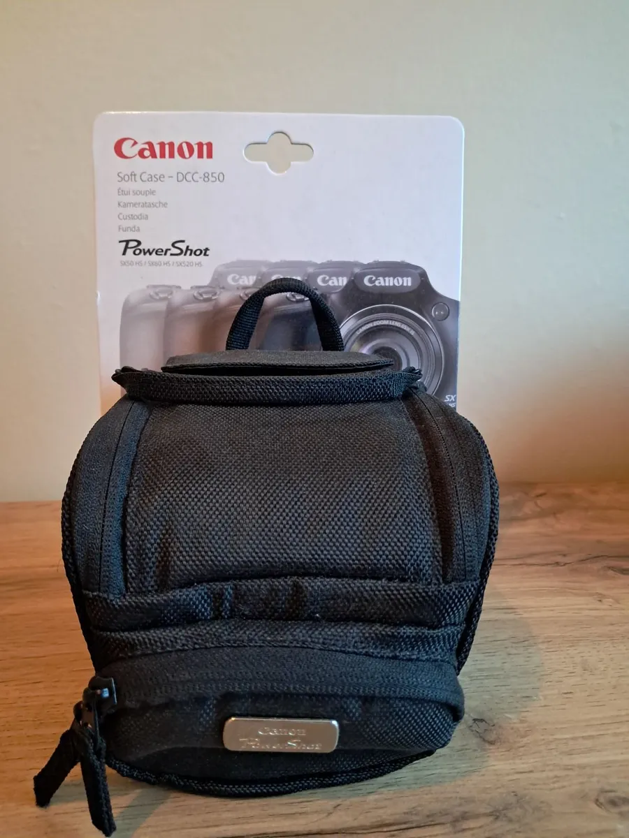 Canon E0S R50 - Image 3