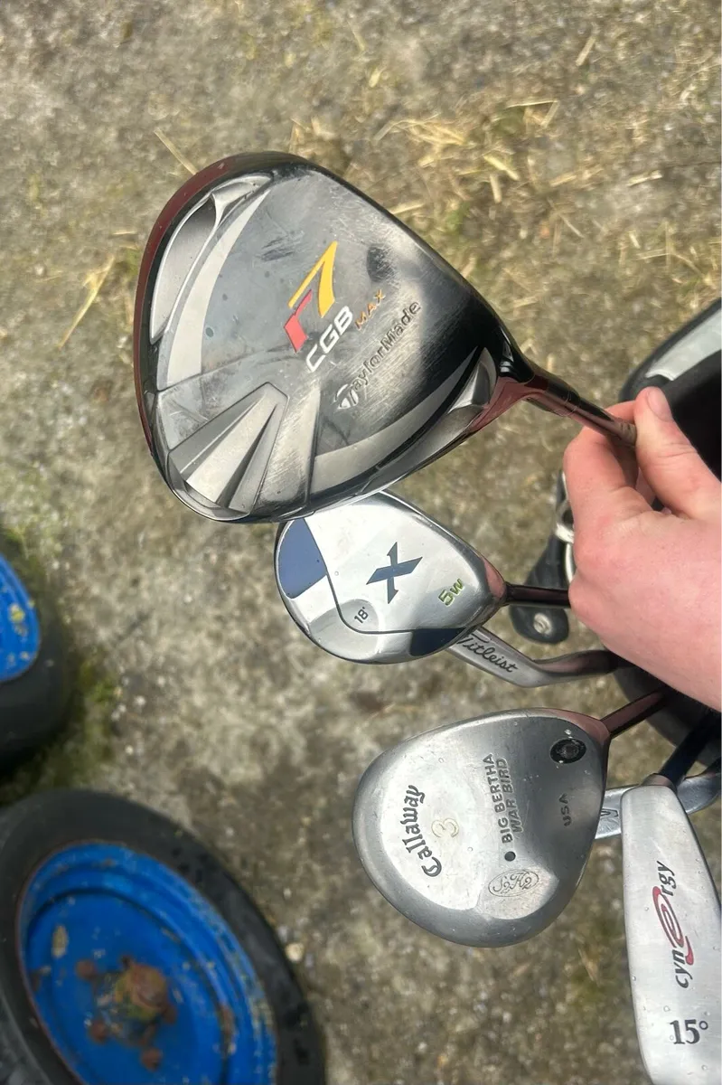 Golf clubs and bag - Image 2