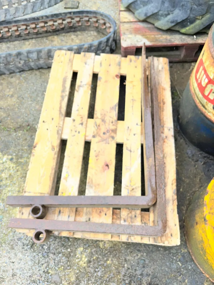 PALLET FORK 3CX - Image 1