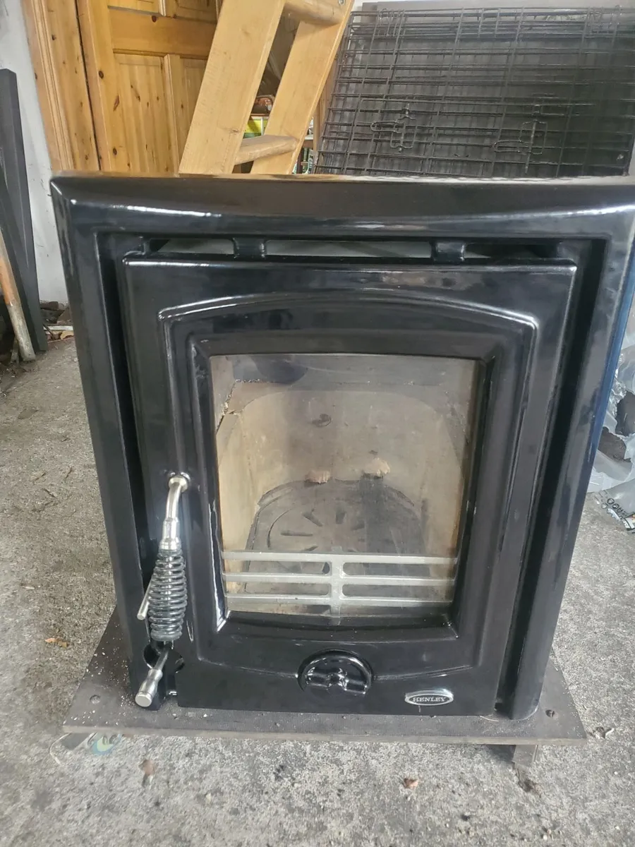 Henley insert 6/7 kw solid fuel stove - Image 2