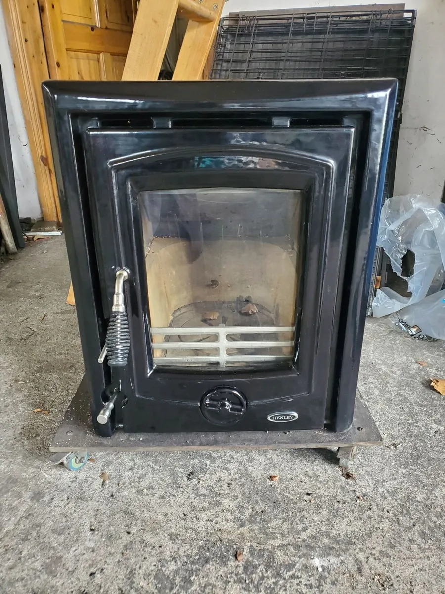 Henley insert 6/7 kw solid fuel stove - Image 3