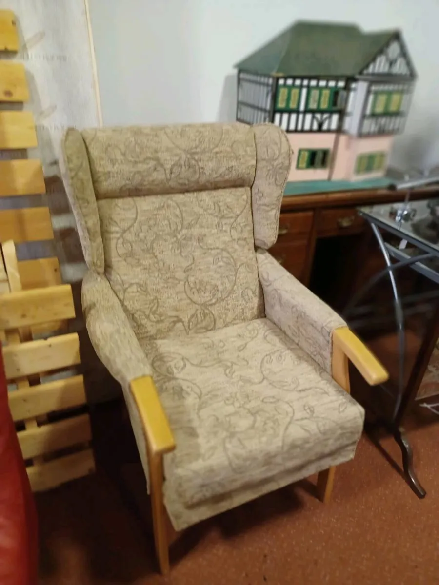 Fireside chair - Image 2