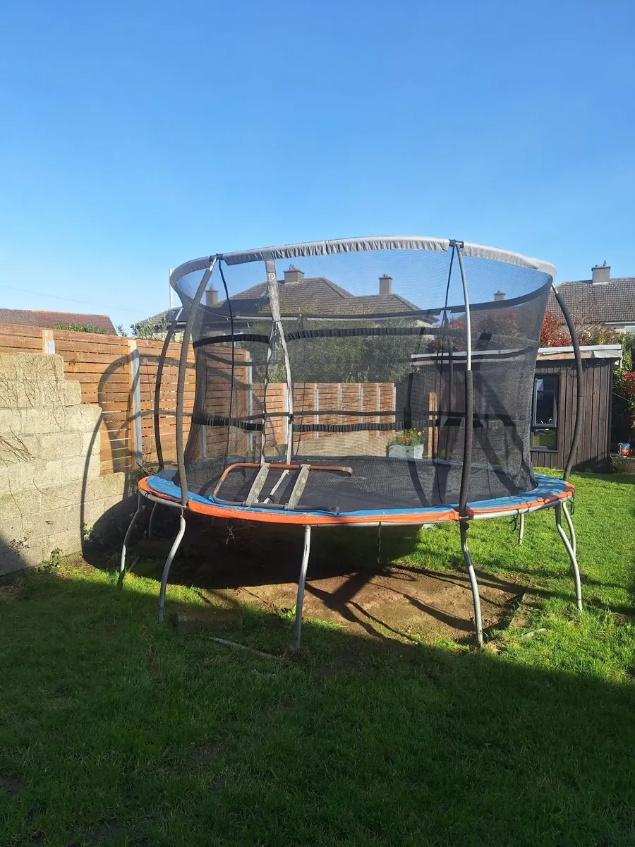 13 foot Trampoline - Image 1