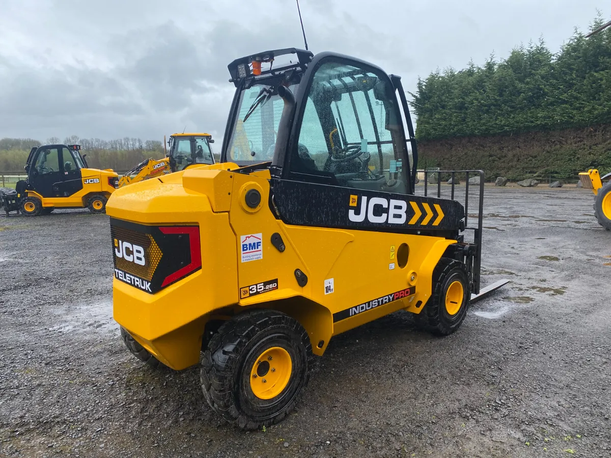EX DEMO JCB TLT35-26D-4WD TELETRUK YEAR 2025 - Image 4
