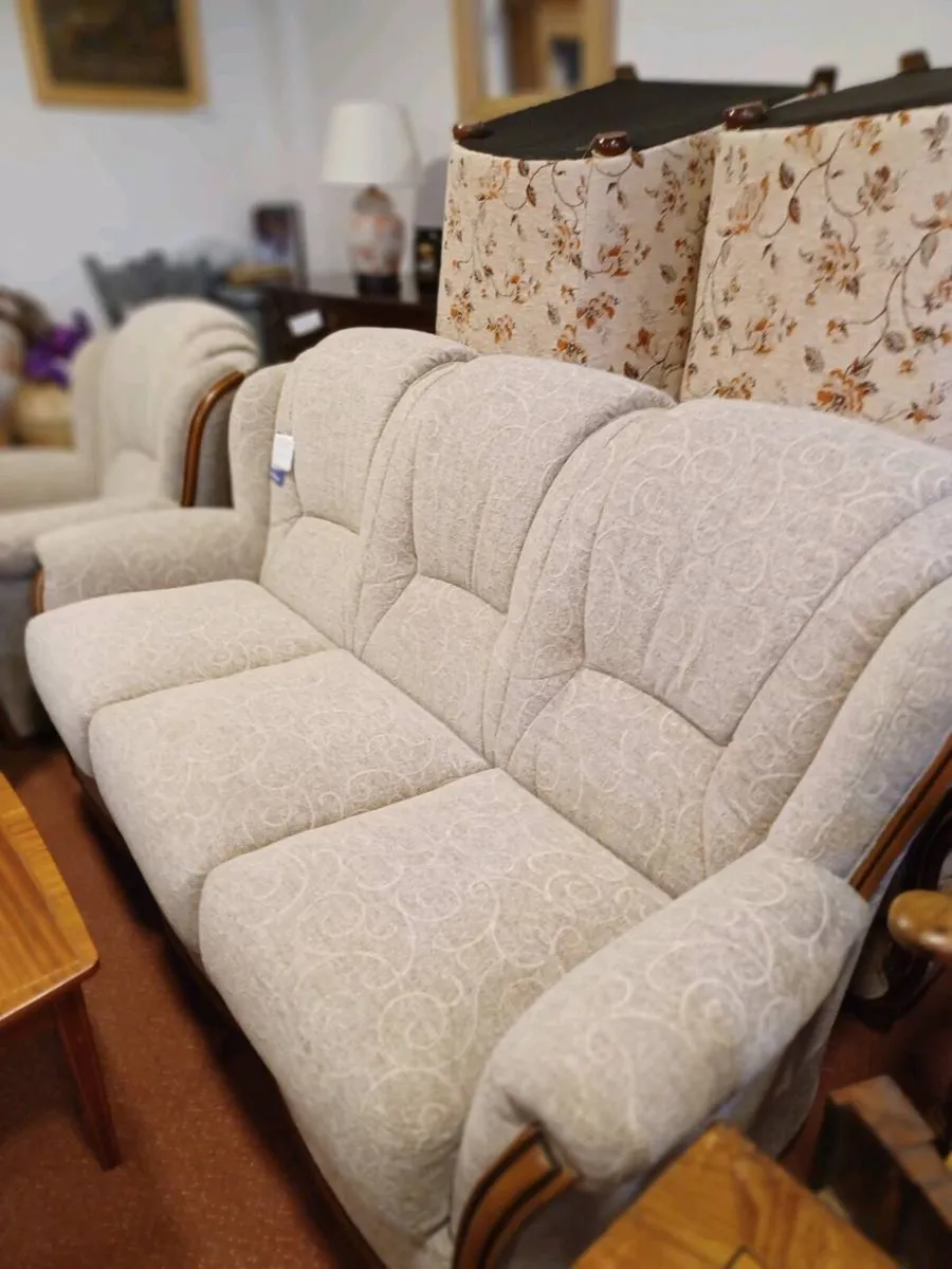 New suite of furniture  3  1  1 - Image 4