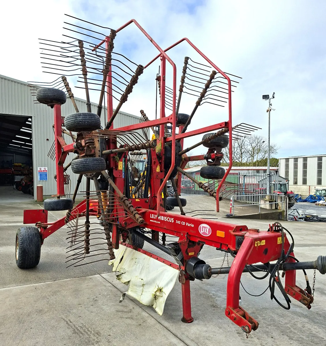 Lely 745 rake - Image 2