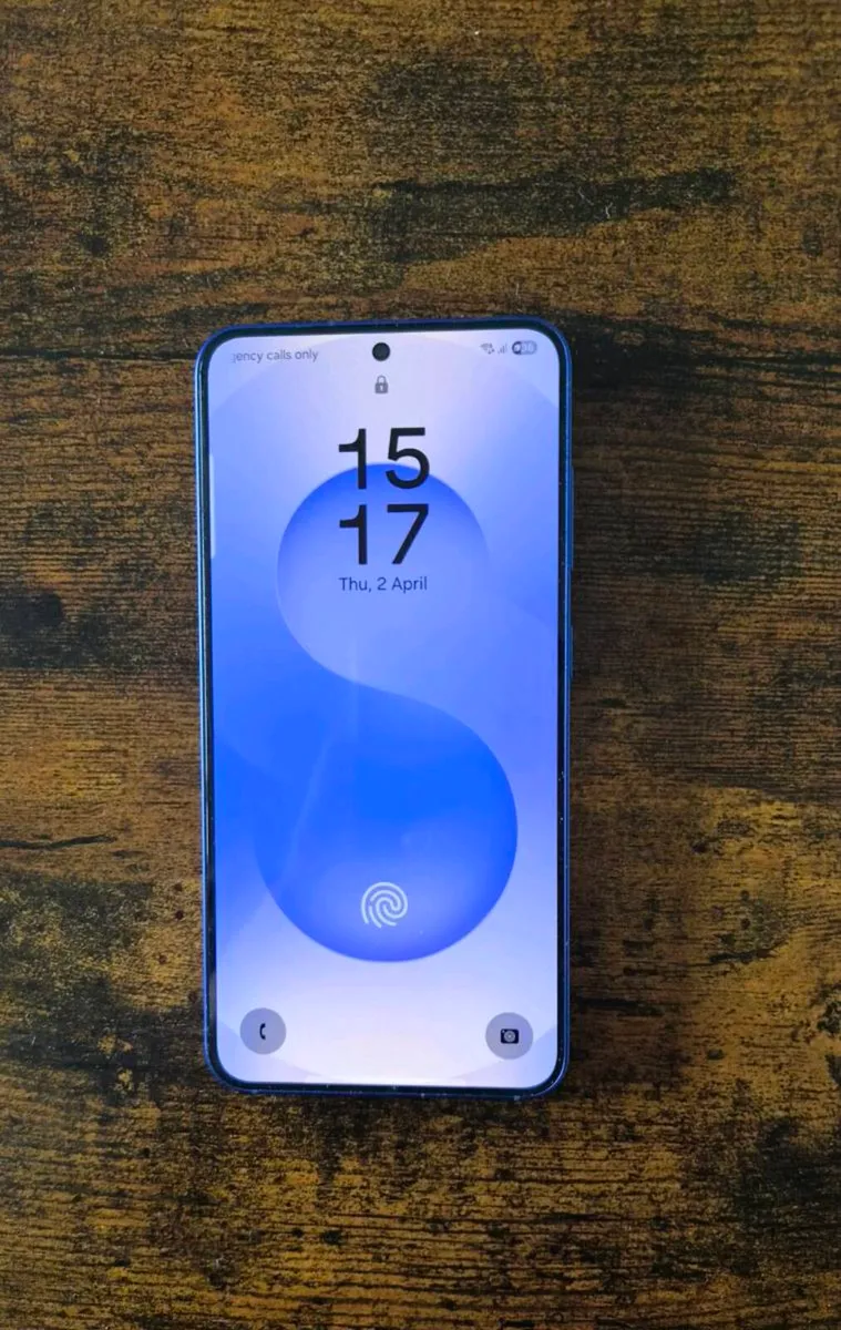 Samsung Galaxy S25 128GB - Image 1