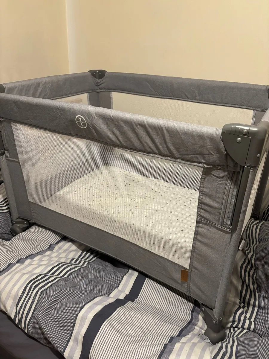 Baby Elegance Travel Cot - Image 1