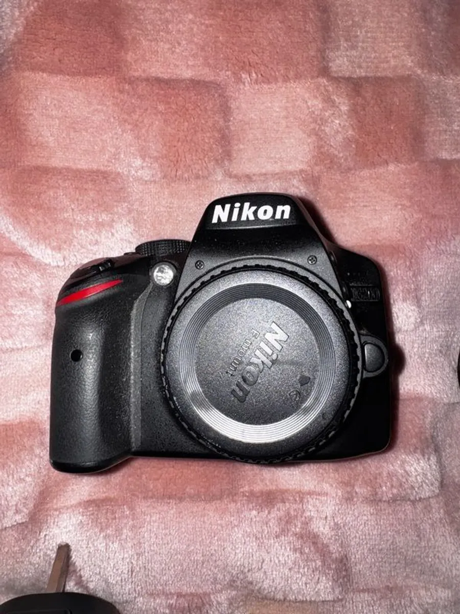 Nikon D3200 - Image 1