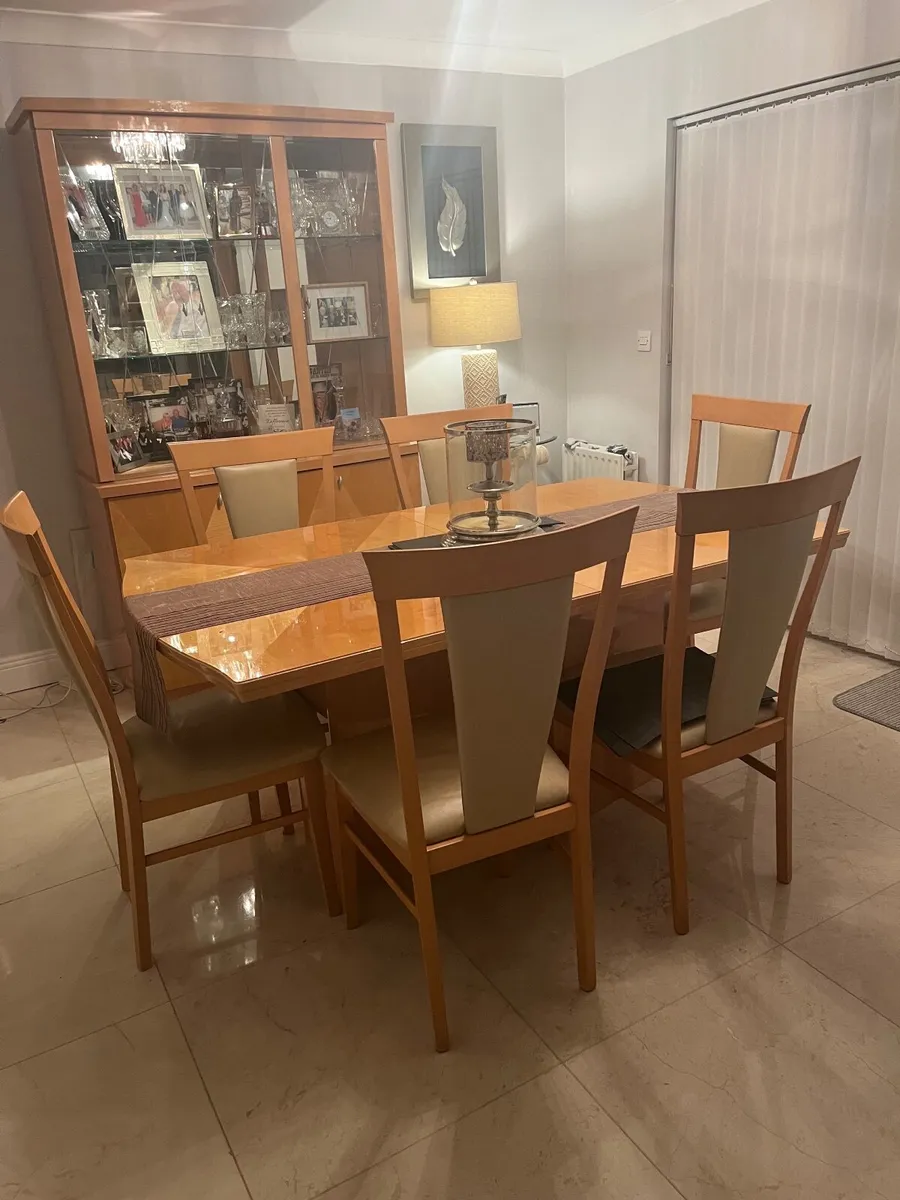 Dining room Table & 6 chairs & Display Cabinet - Image 2