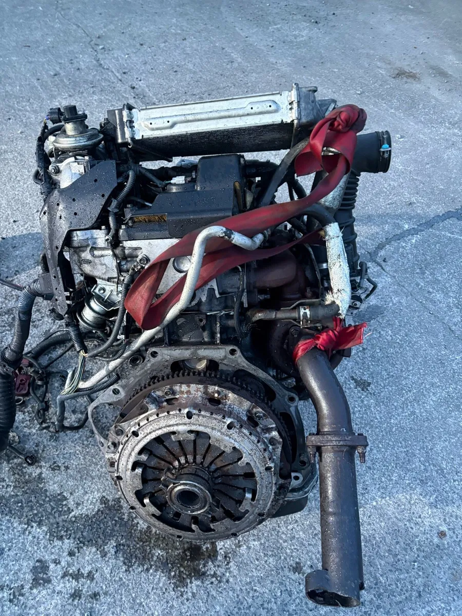 08 Low millage Landcruiser Engine - Image 1