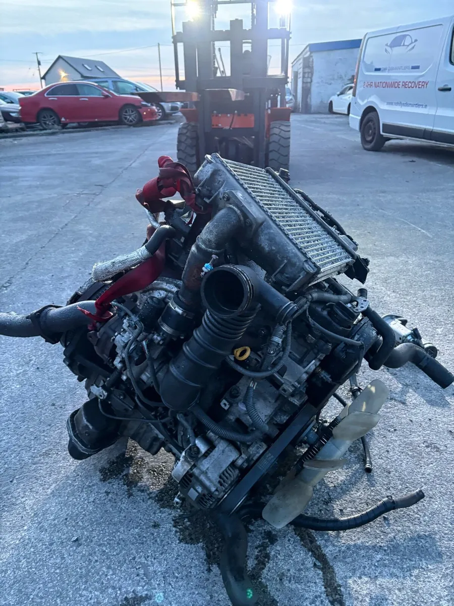 08 Low millage Landcruiser Engine - Image 3