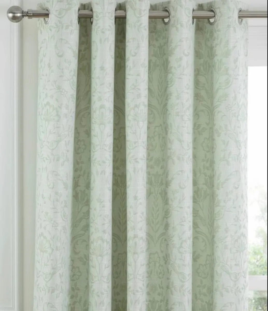 Curtains eyelet - Image 2