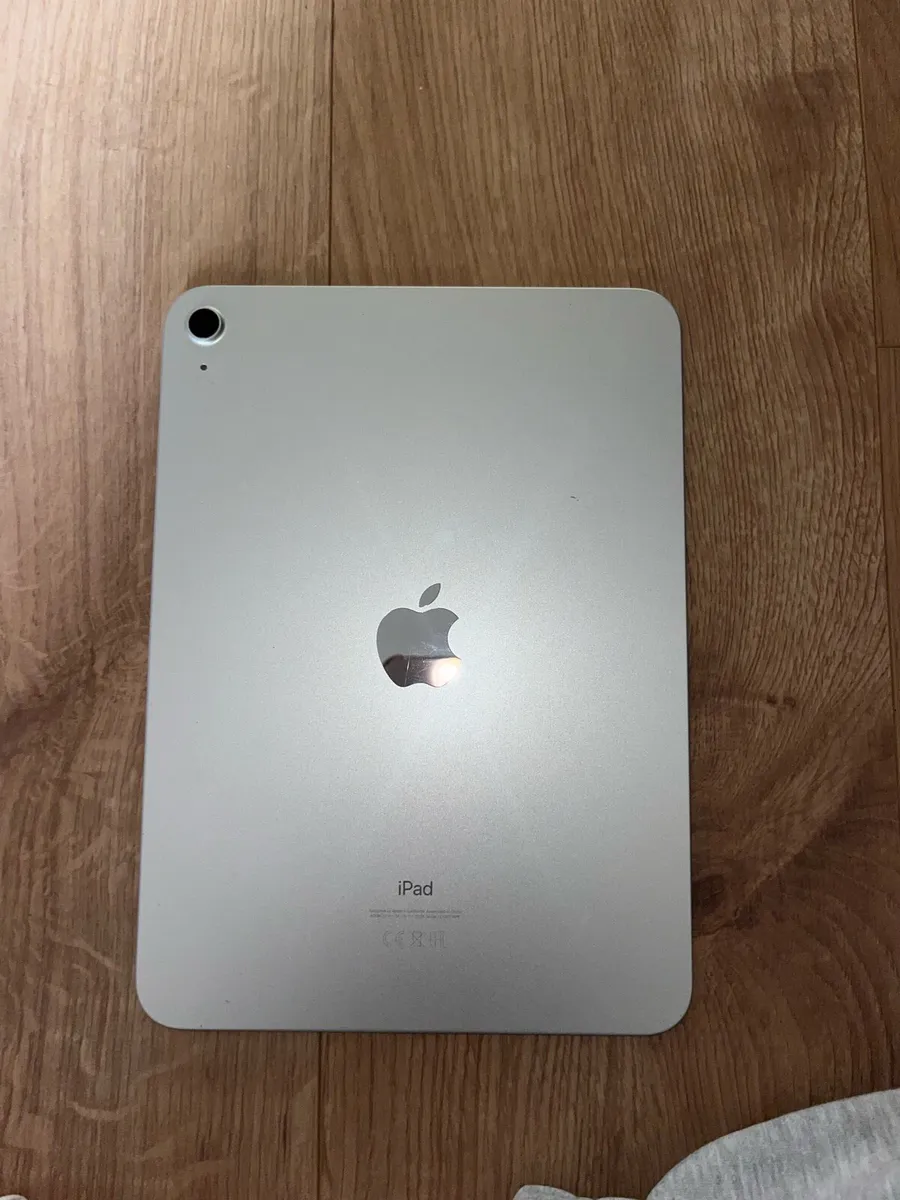 iPad - Image 1