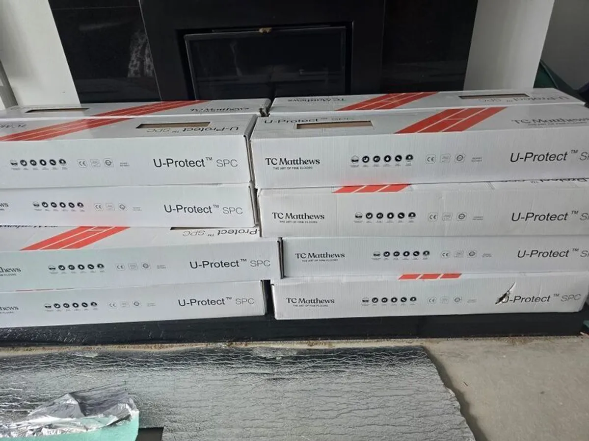 TC Matthews SPC Light Oak Herringbone flooring - Image 4