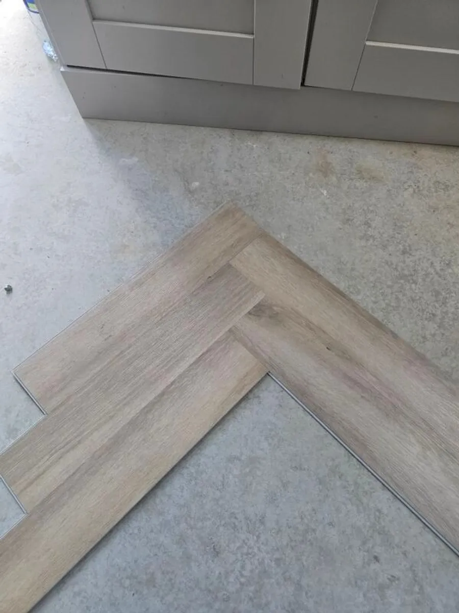 TC Matthews SPC Light Oak Herringbone flooring - Image 2