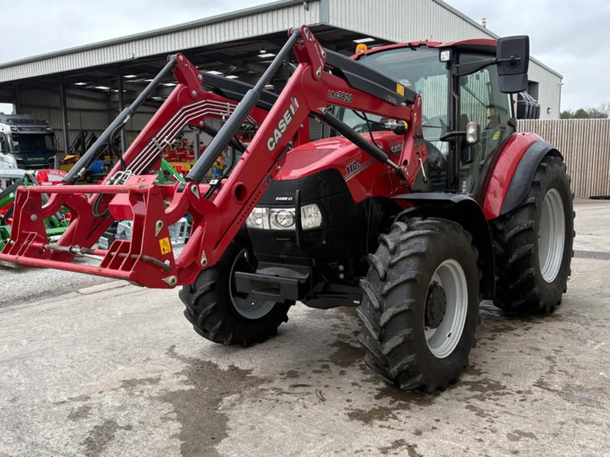 2022 CASE 110C with LRA 3820 Self-Levelling Loader - Image 4
