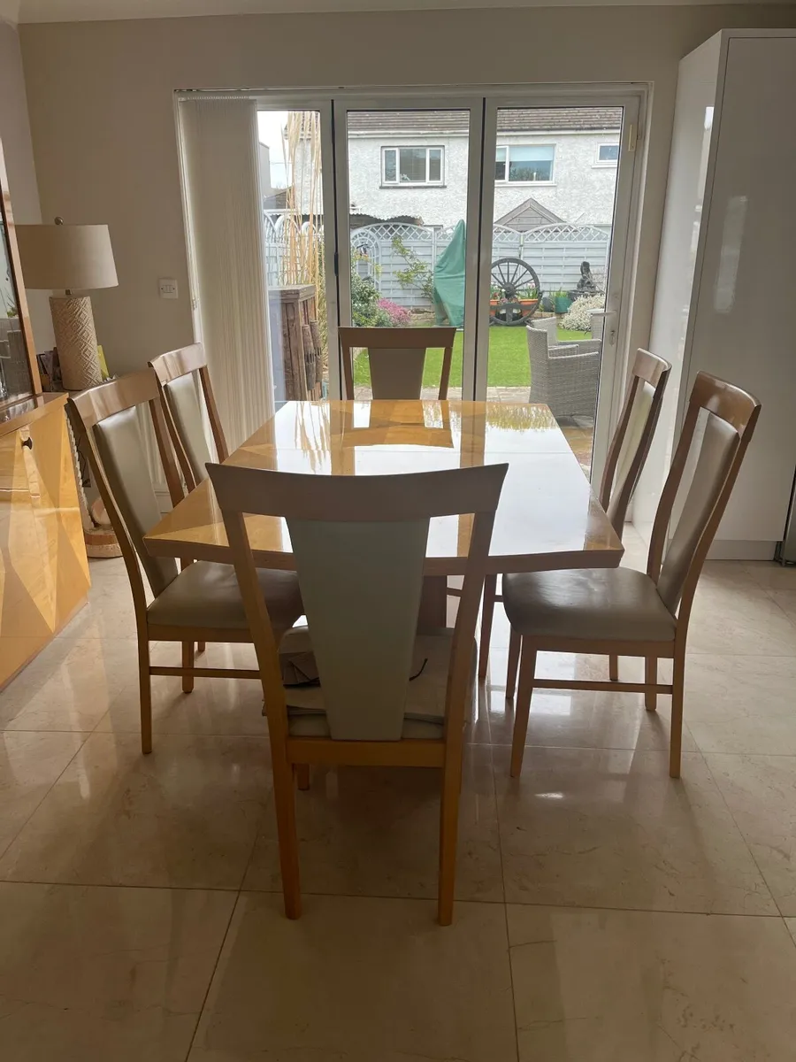 Dining room Table & 6 chairs & Display Cabinet - Image 3