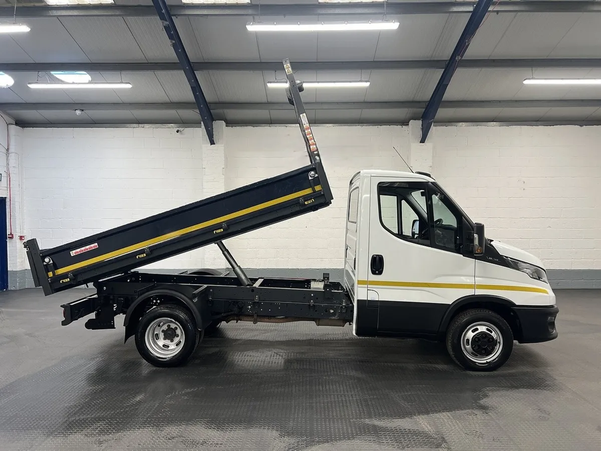 2022 Iveco Daily Tipper Van - Image 1