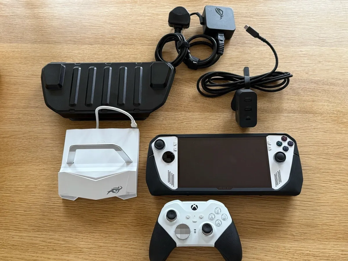 ROG Ally Bundle - Image 1