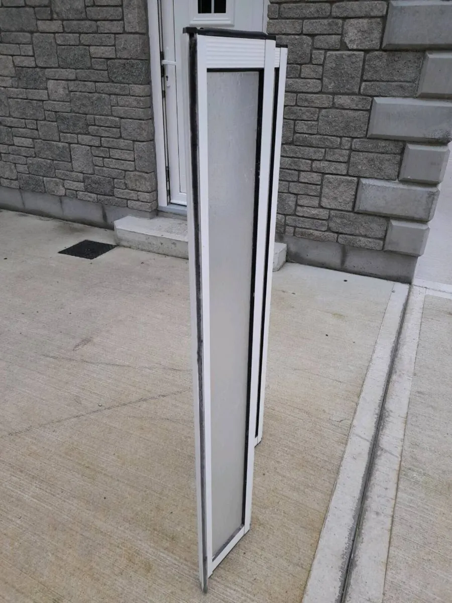 Shower Door for bath - Image 2