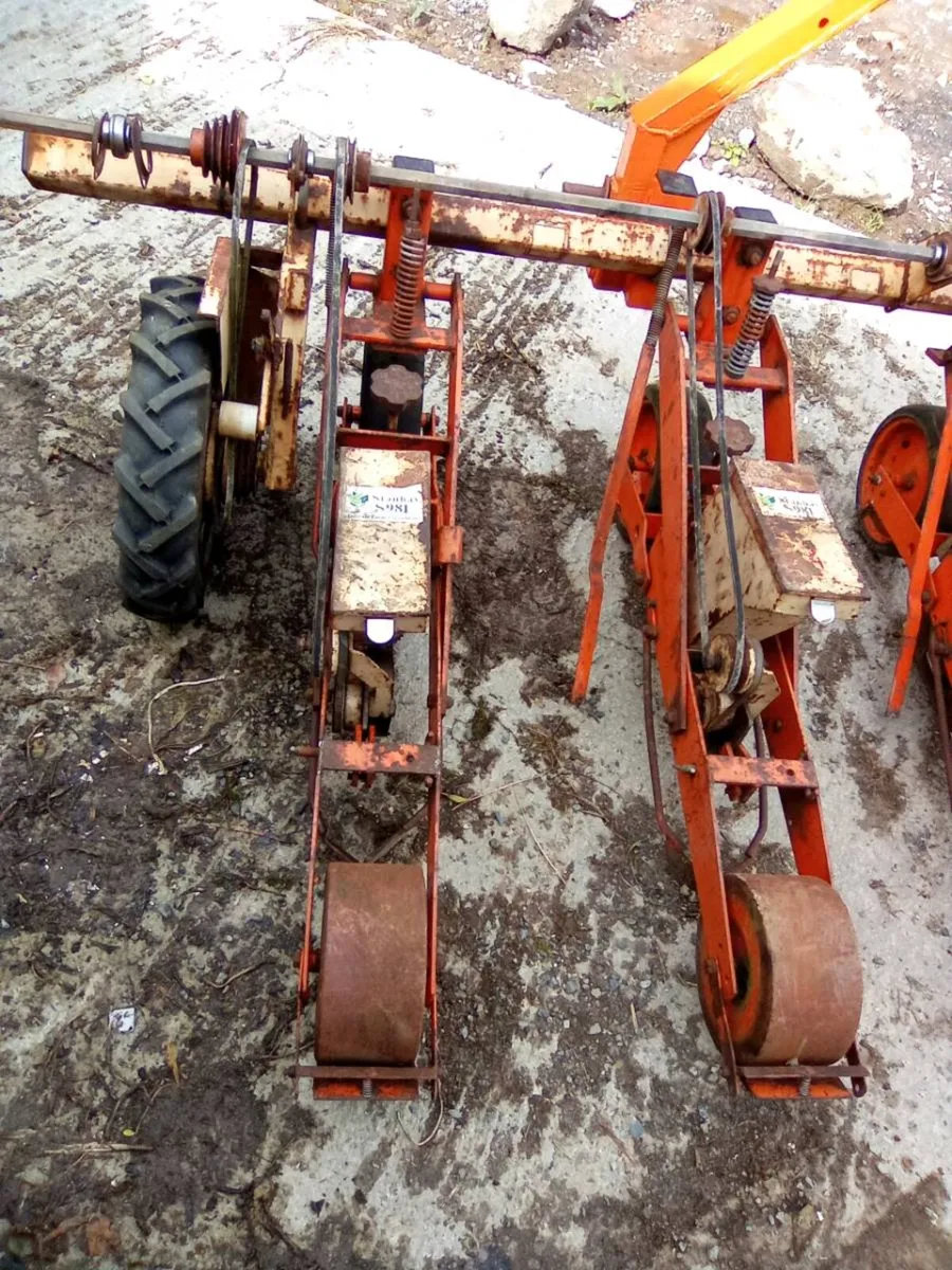 Precision sower - Image 1