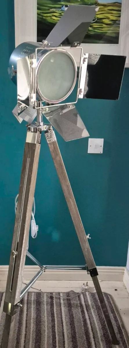 Floor standing light, brand new, never used - Image 4