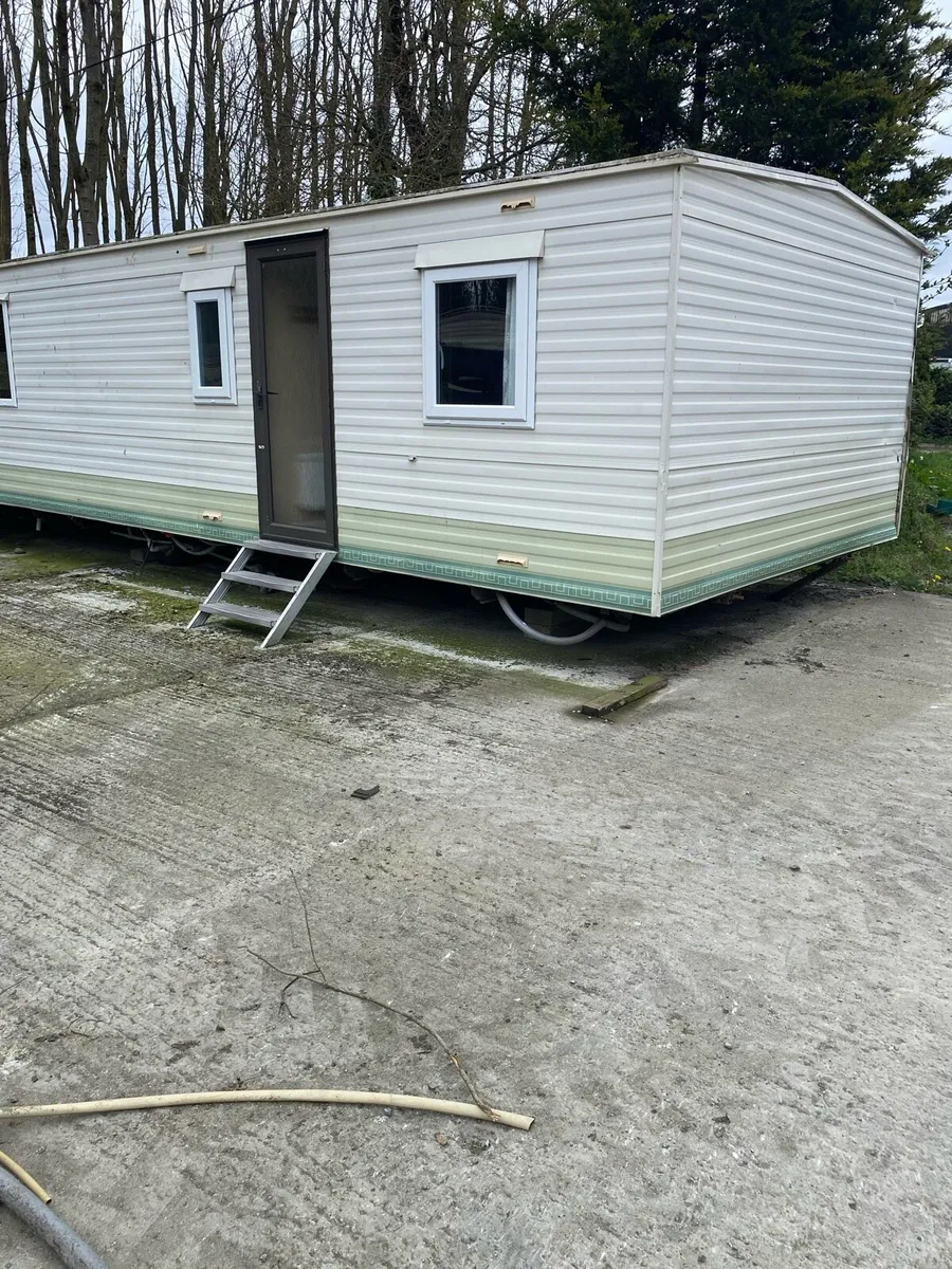 Mobile homes - Image 1