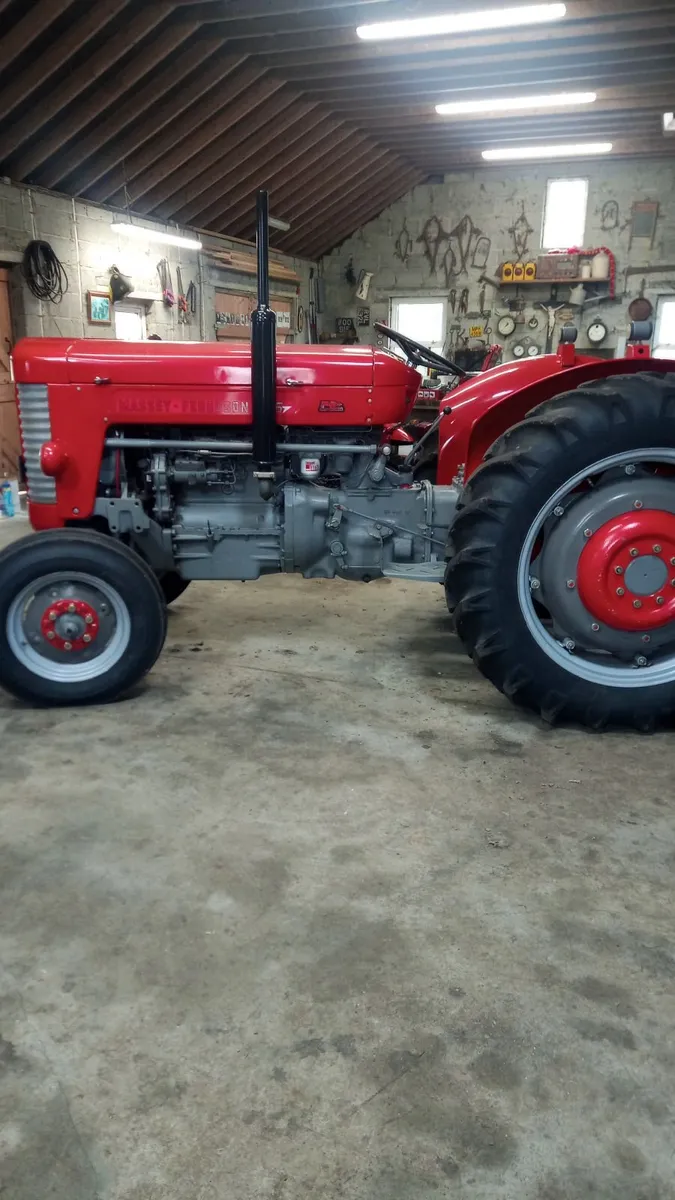 Massey Ferguson 65 - Image 1