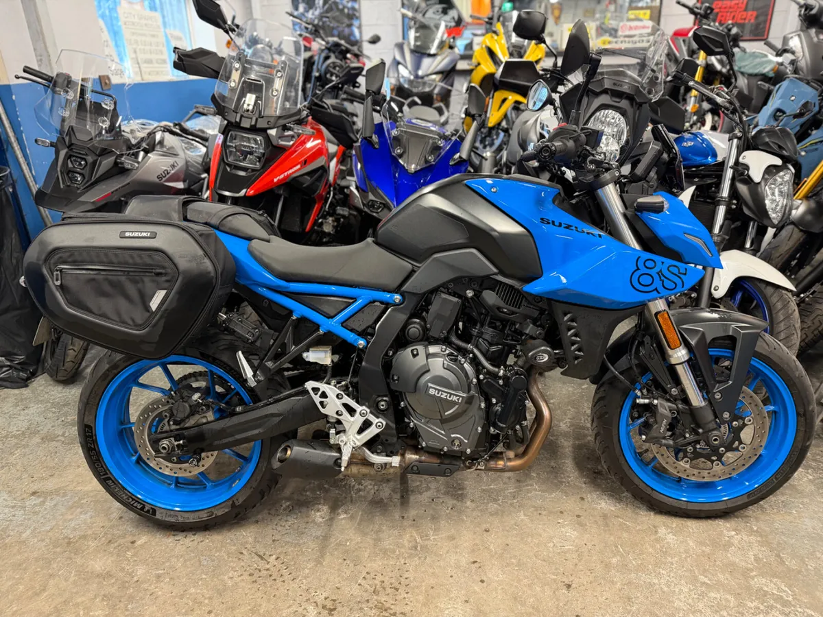 2024 Suzuki GSX8S - Image 1