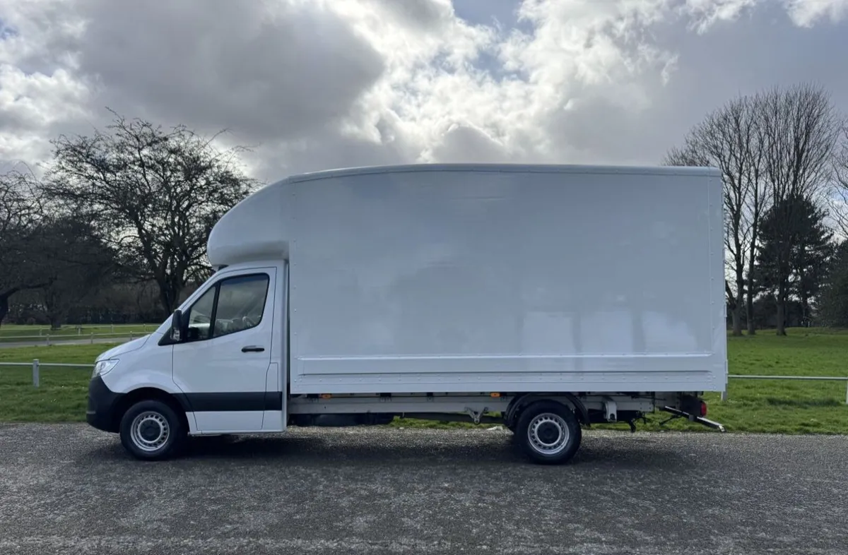 2021 Mercedes-Benz Sprinter Luton Box Van - Image 1