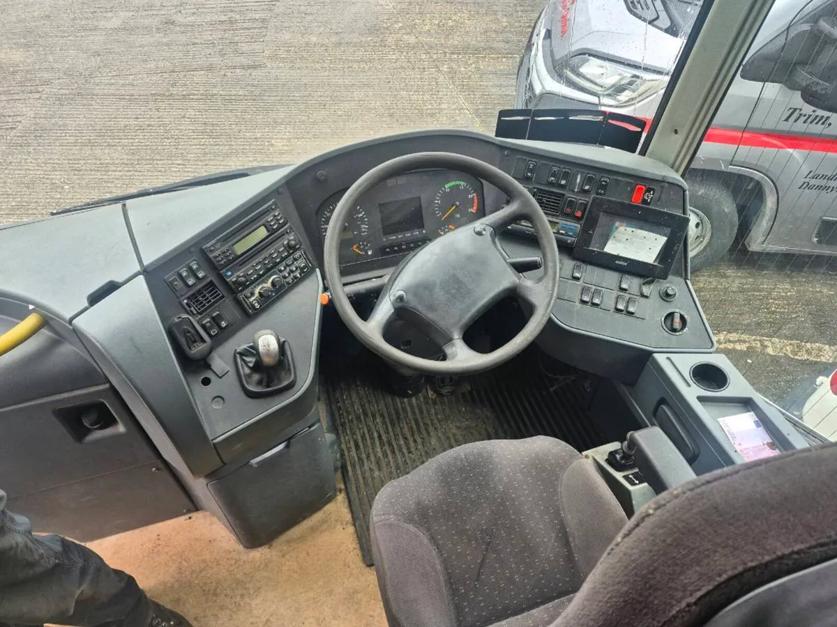 setra 415 gt 51 seater new test ready to go - Image 4