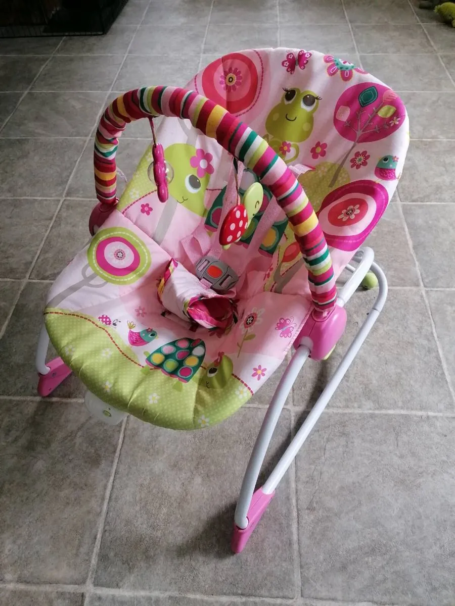 Bouncer for baby - Image 1