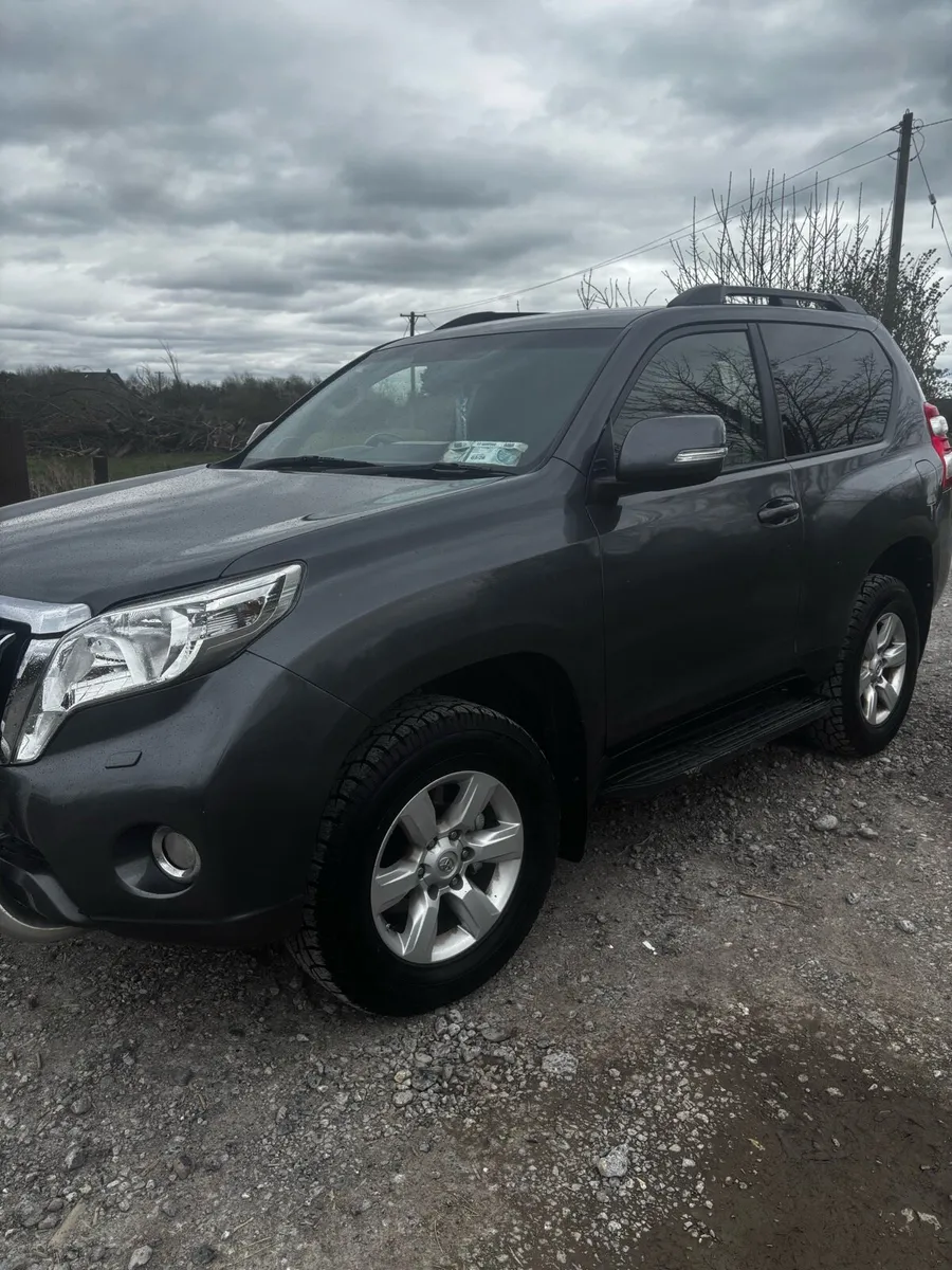 2017 Landcruiser - Image 2