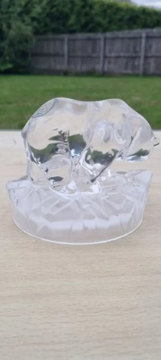 Eamon glass polar bears - Image 2