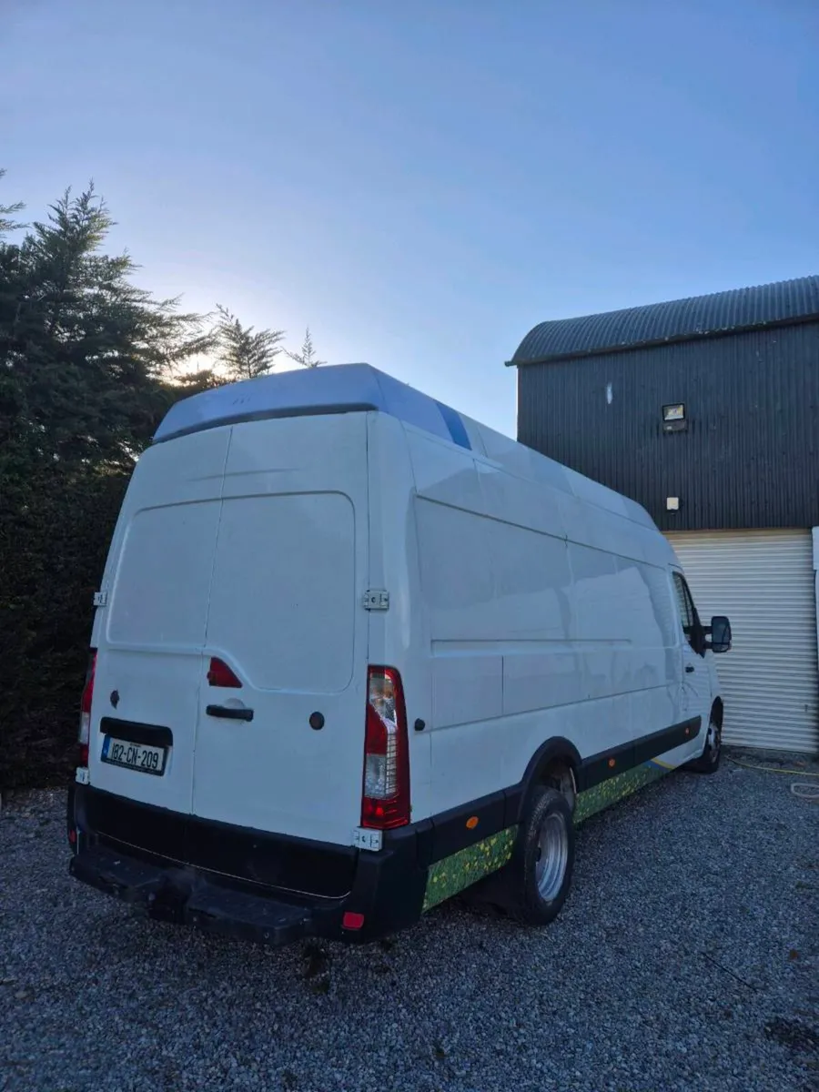 Nissan nv400 twin wheel - Image 4