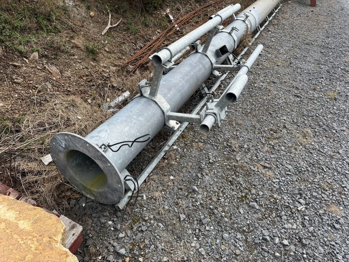 Communications Mast - Image 2