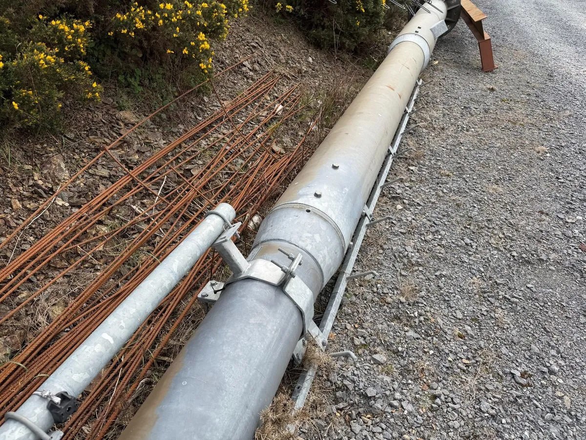 Communications Mast - Image 3