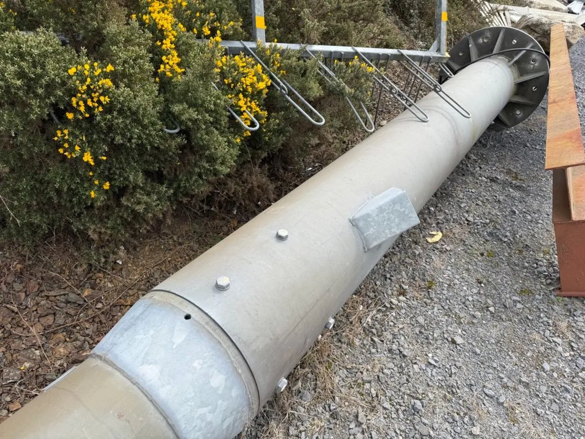 Communications Mast - Image 4