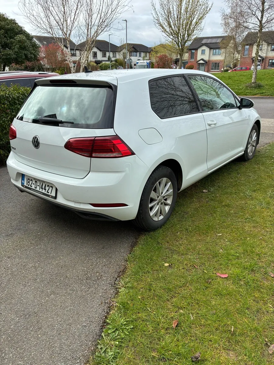 Volkswagen Golf 2018 1.6 TDI - Image 4