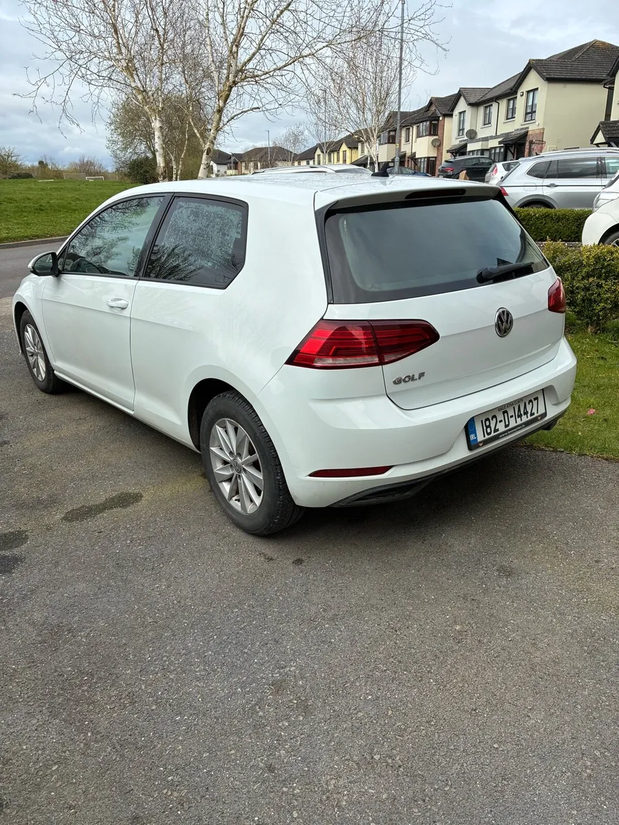Volkswagen Golf 2018 1.6 TDI - Image 3
