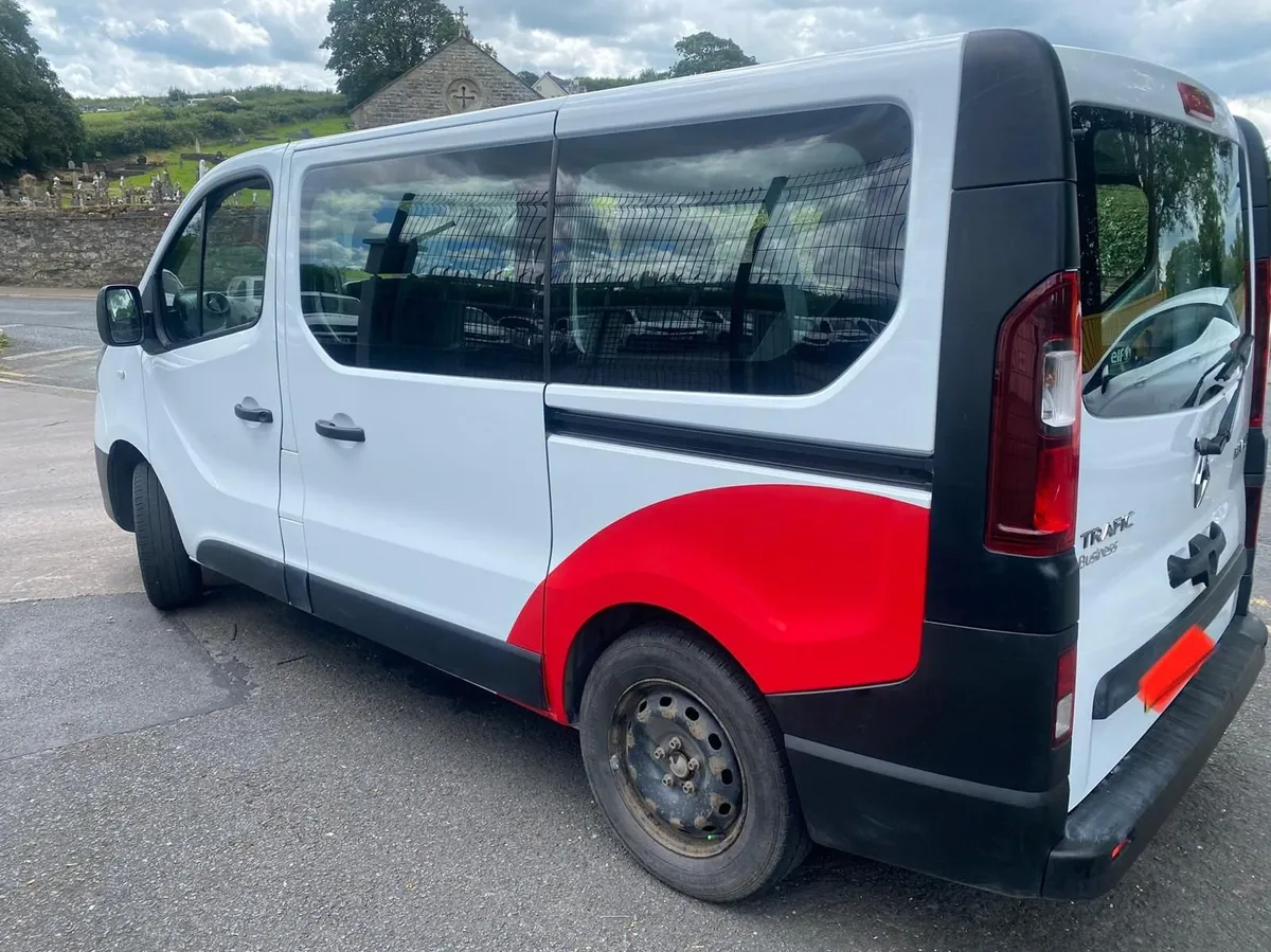 Renault Trafic 2017 - Image 3