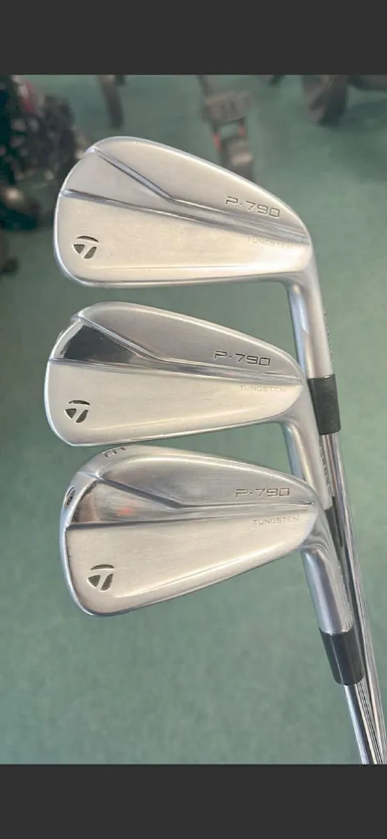Taylormade P790 Forged 4-PW KBS Stiff €699 - Image 1