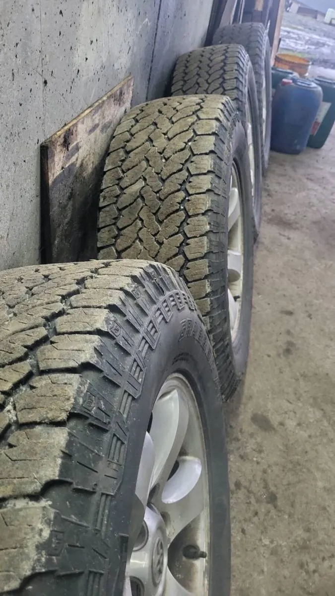 Landcruiser rims and tyres - Image 1