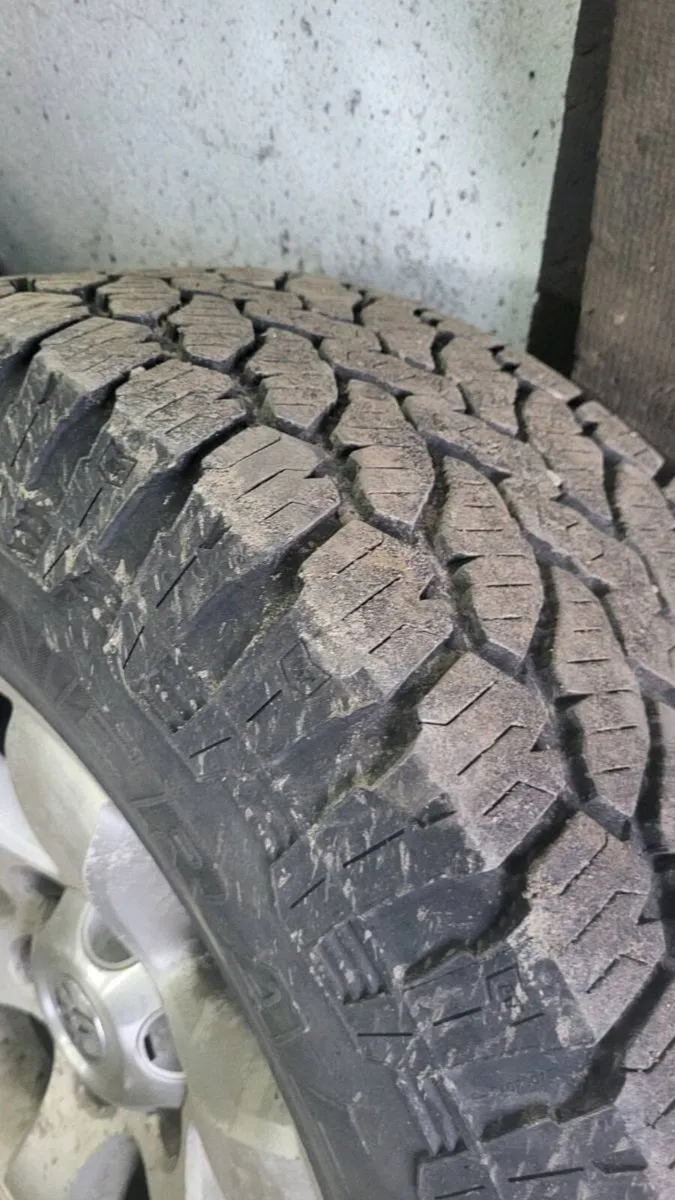 Landcruiser rims and tyres - Image 3