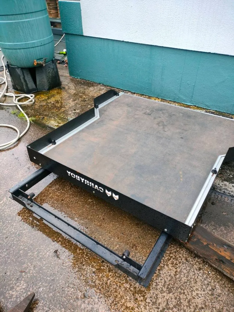 Carry boy slide out tray - Image 3