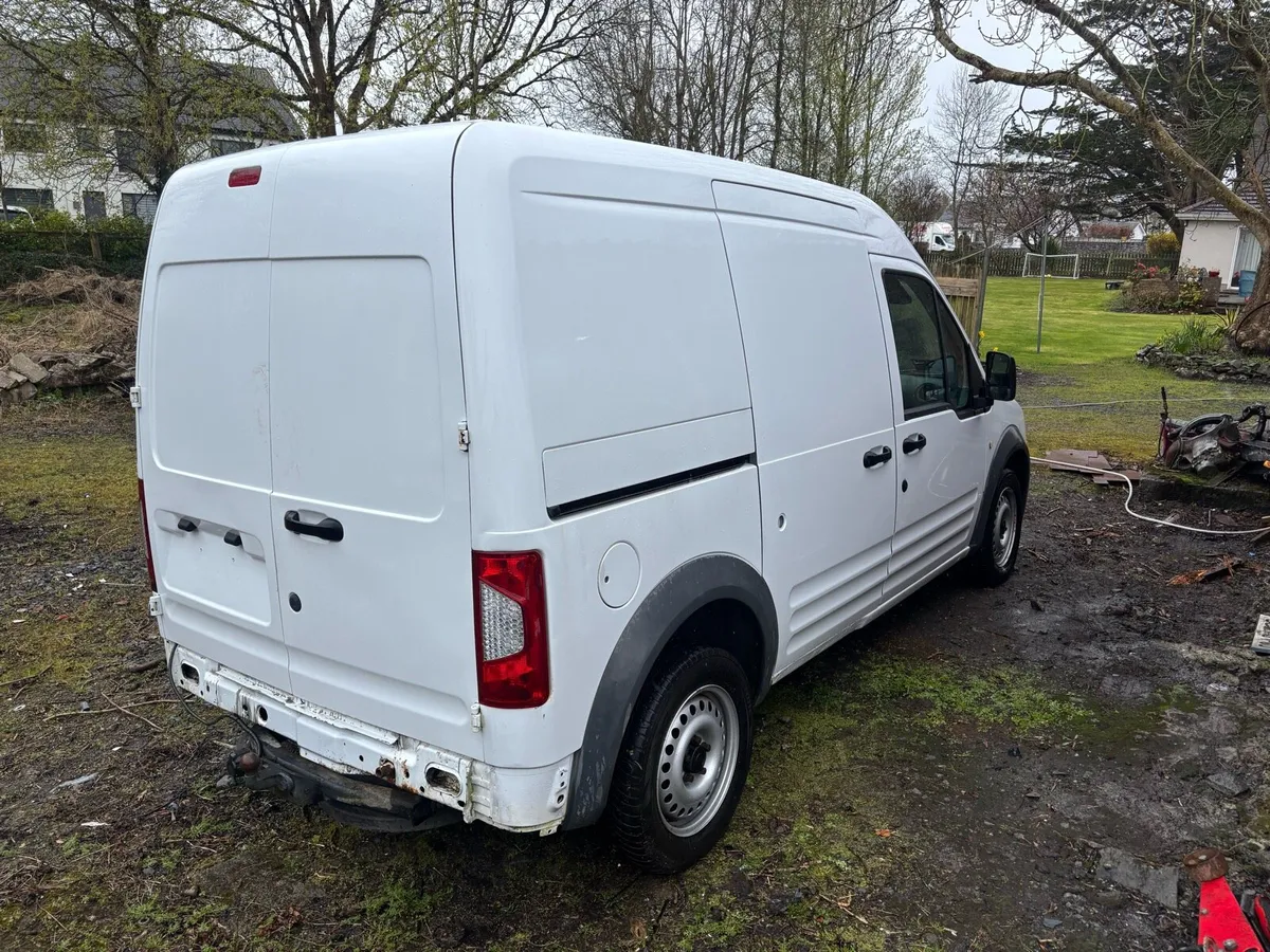 Ford Transit Connect 110 T230 LHD - Image 3