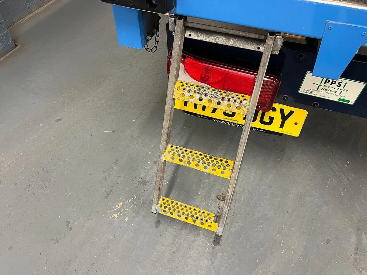 2023 Mercedes-Benz Sprinter Curtain Sider Van - Image 3