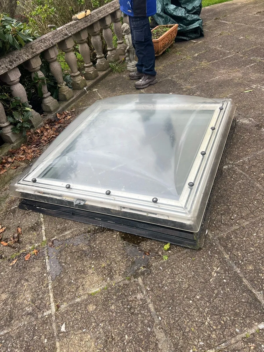 Roof Light - Image 1